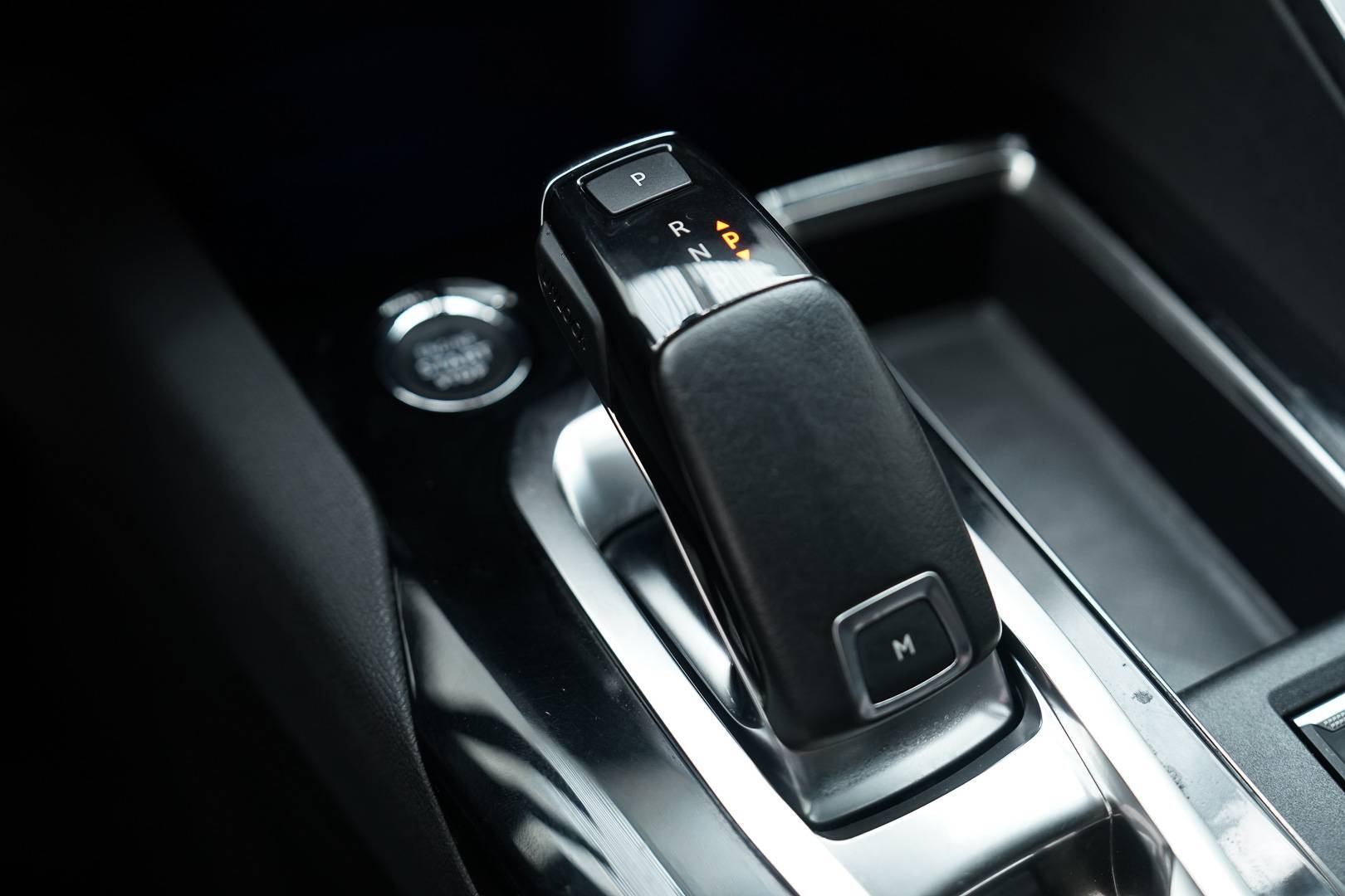 PEUGEOT 3008 - Foto 19
