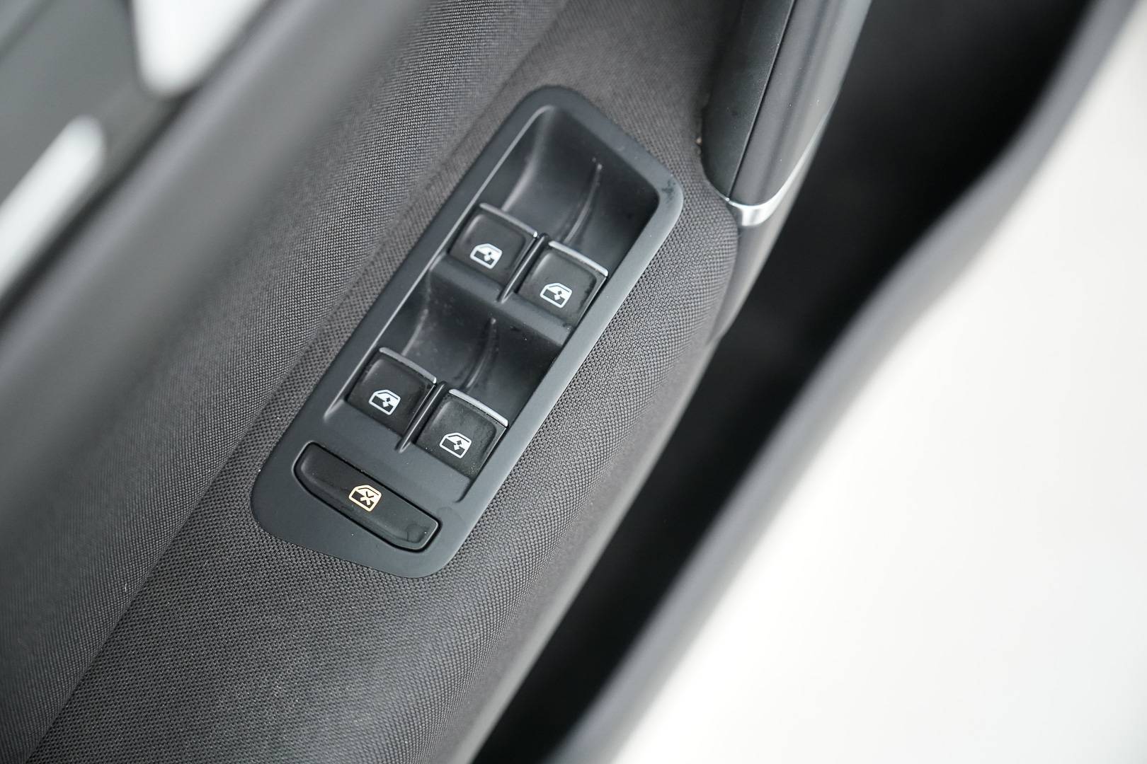VOLKSWAGEN Golf - Foto 10