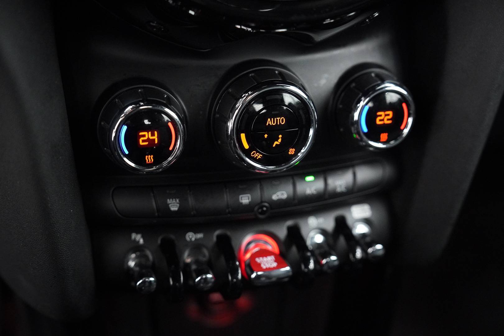 MINI Mini Cabrio - Foto 18