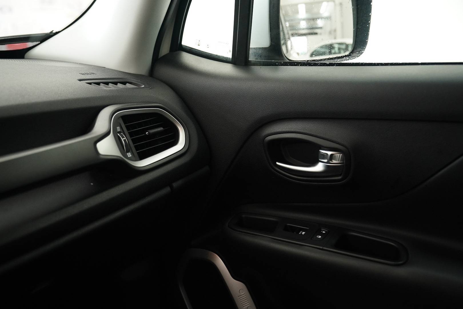 JEEP Renegade - Foto 19