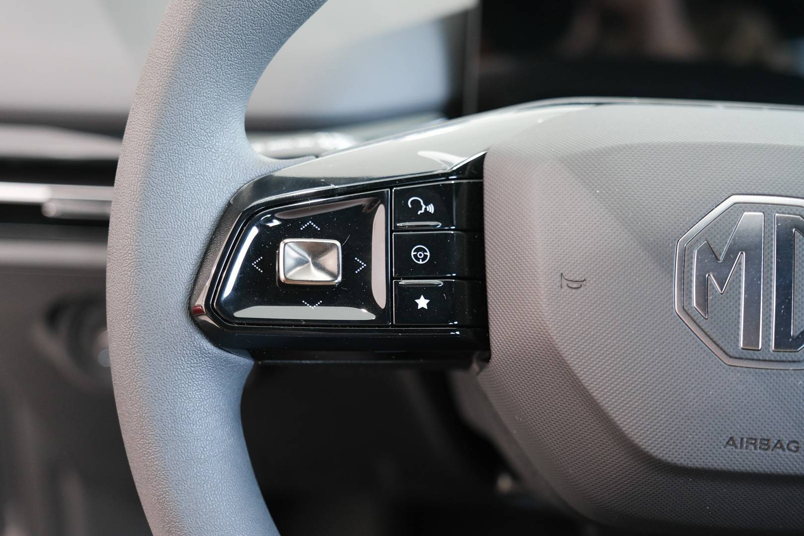 MG MG4 MG4 Standard usata in pronta consegna - Brandini