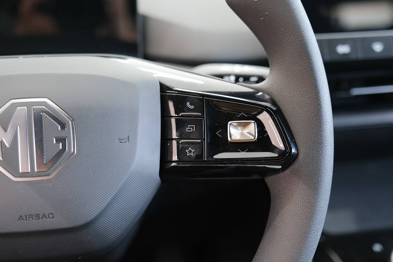 MG MG4 MG4 Standard usata in pronta consegna - Brandini