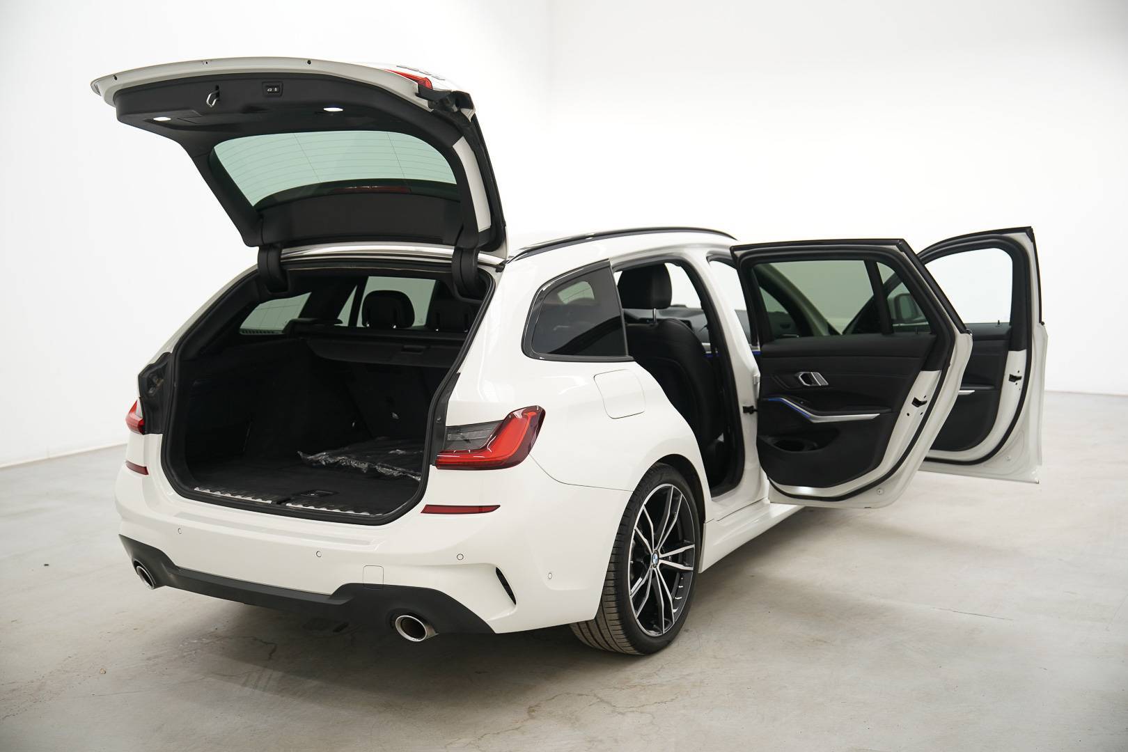 BMW Serie 3 Touring - Foto 9