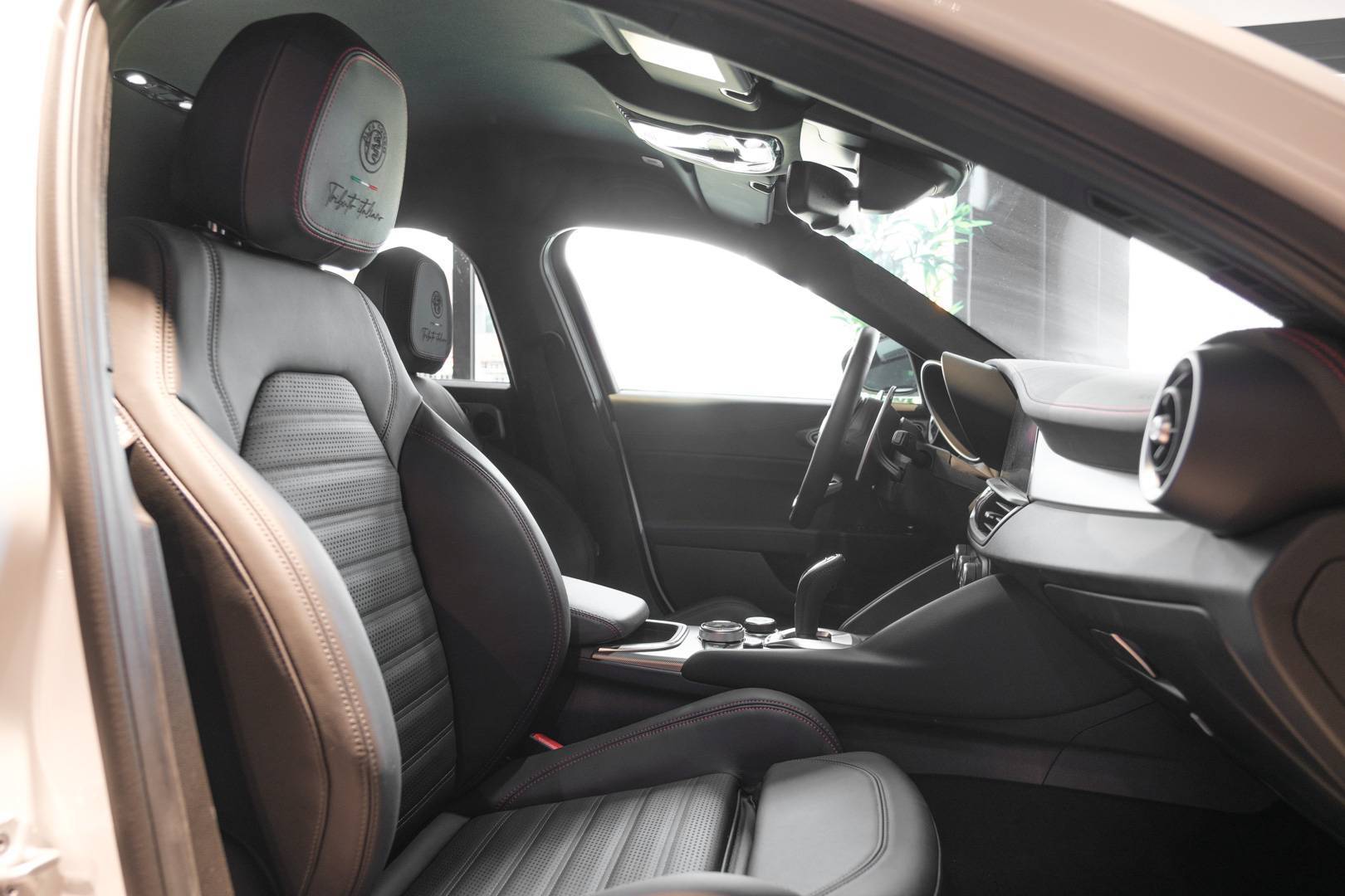 ALFA ROMEO GIULIA - Foto 23