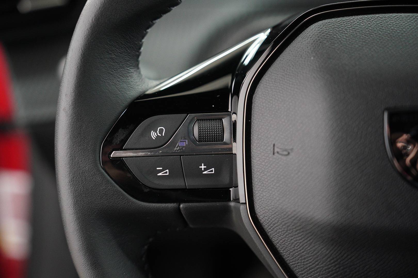 PEUGEOT 2008 - Foto 12