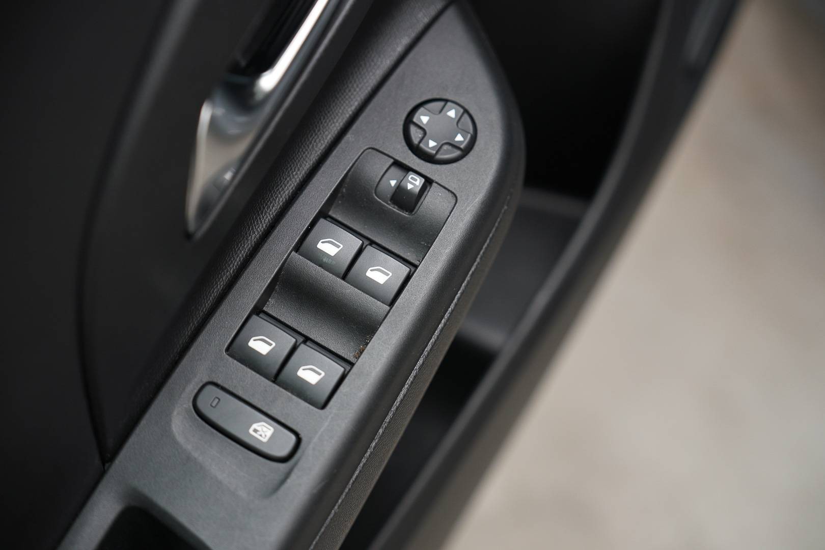OPEL Corsa - Foto 10