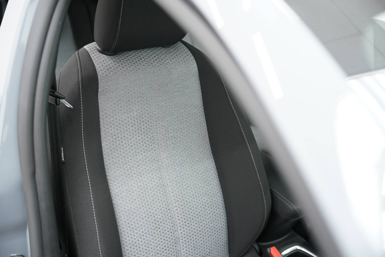 OPEL Corsa - Foto 23
