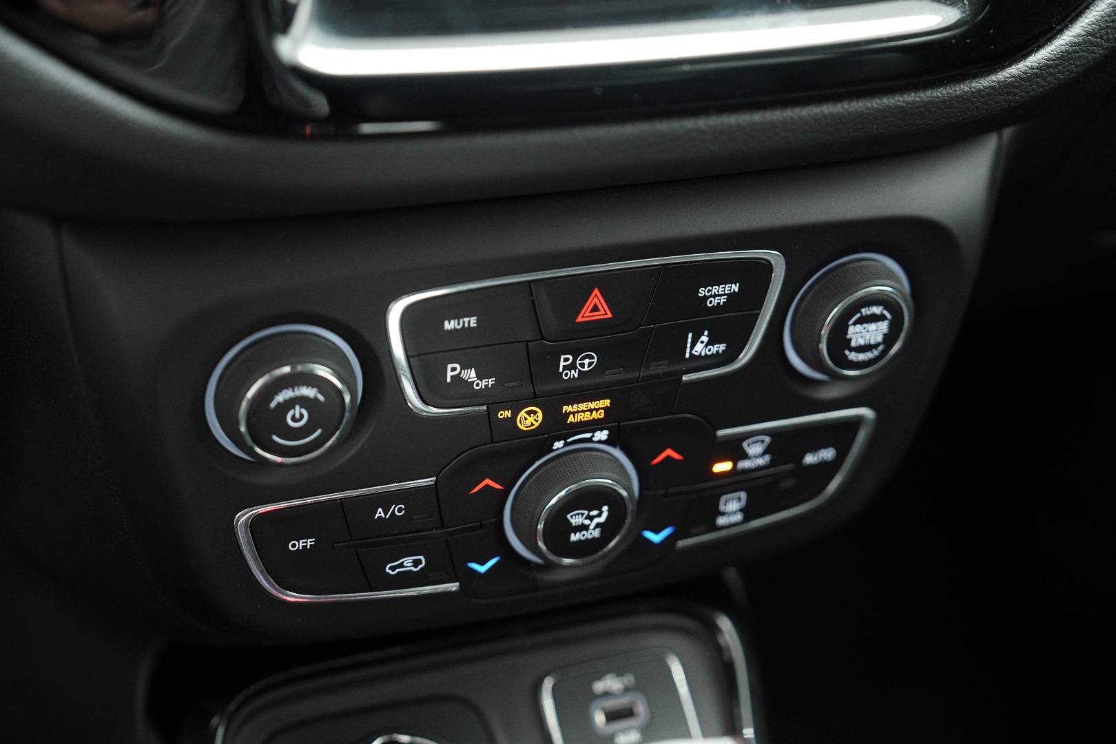 JEEP Compass - Foto 17