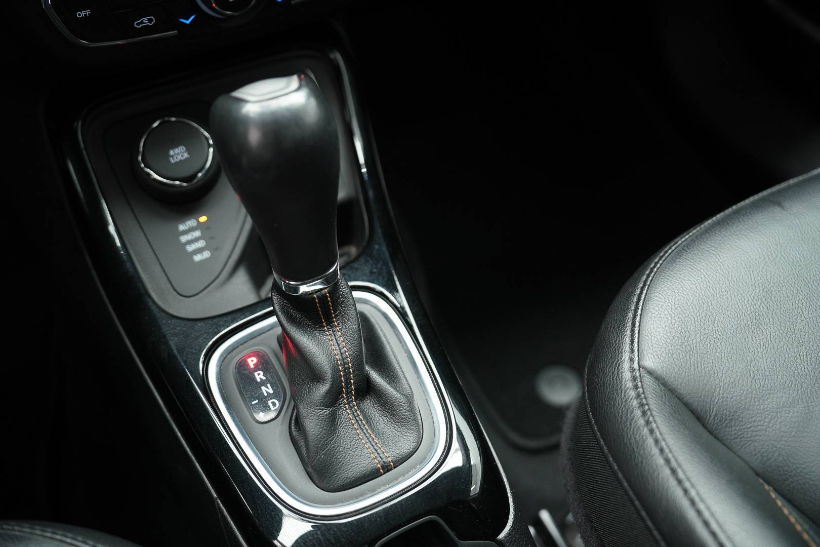 JEEP Compass - Foto 19