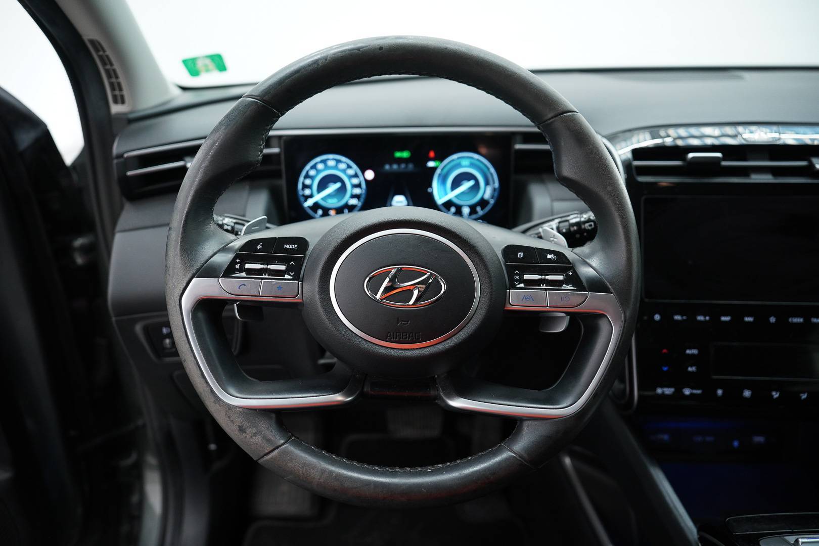 HYUNDAI Tucson - Foto 11