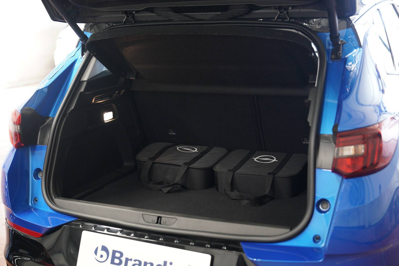 OPEL Grandland - Foto 9