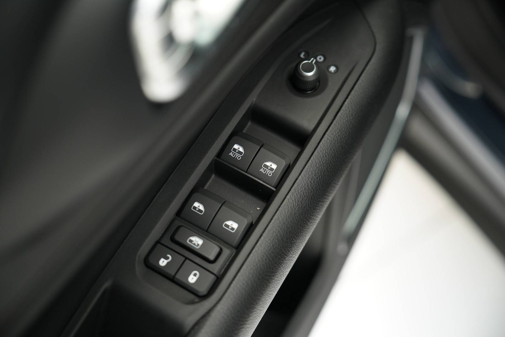 JEEP Compass - Foto 10