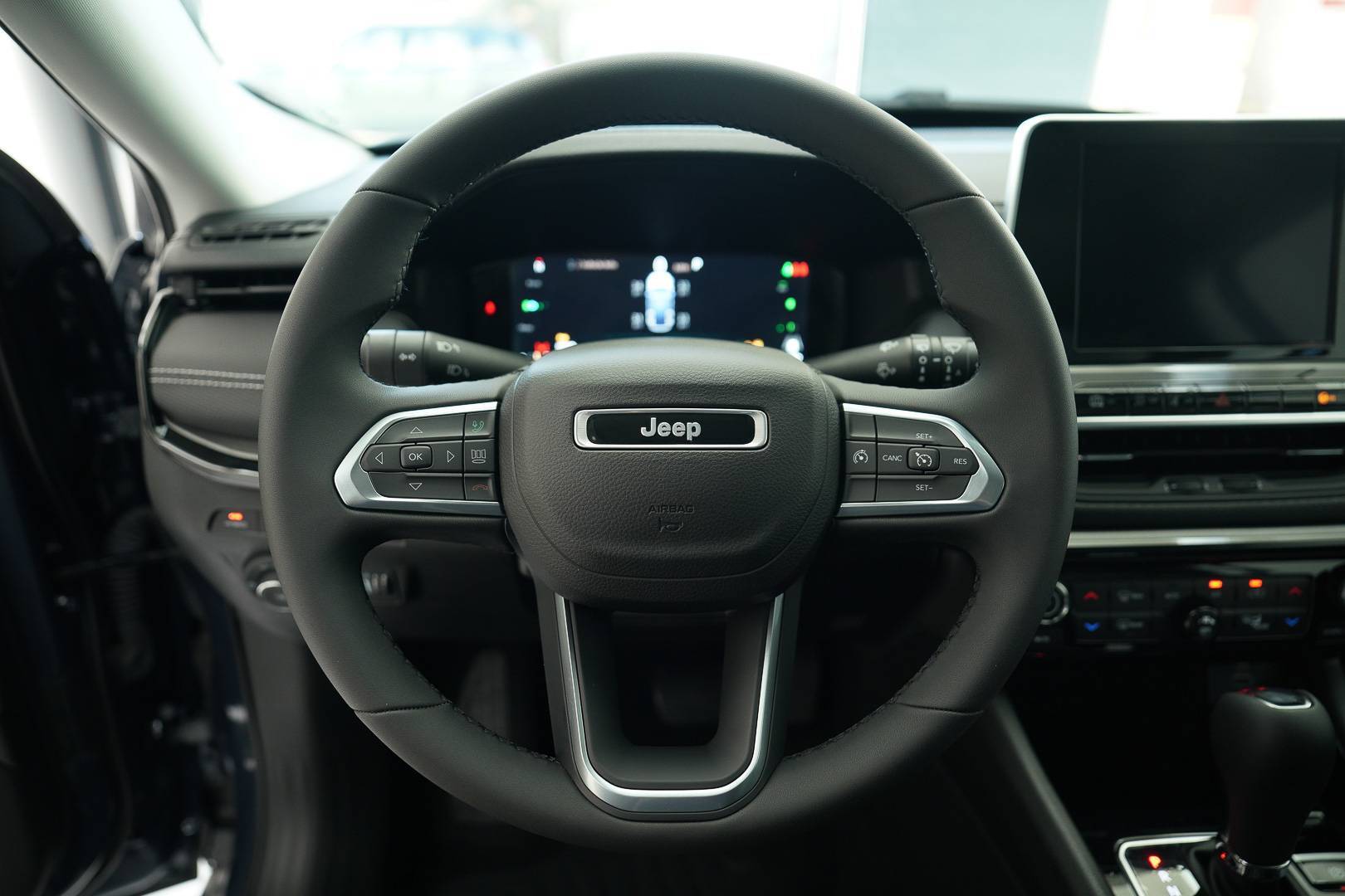 JEEP Compass - Foto 11