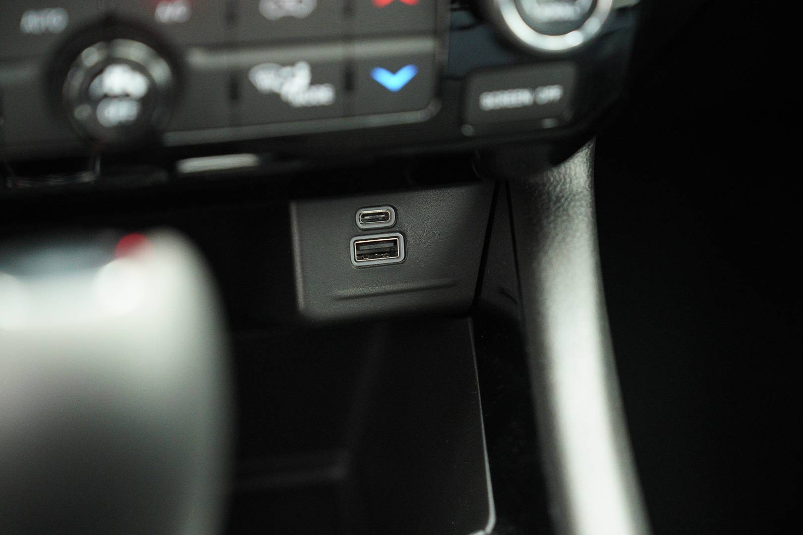 JEEP Compass - Foto 18