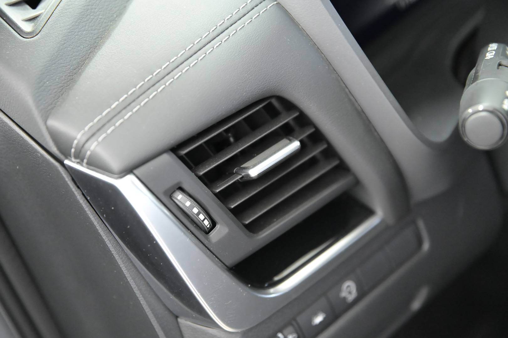 NISSAN Qashqai - Foto 11