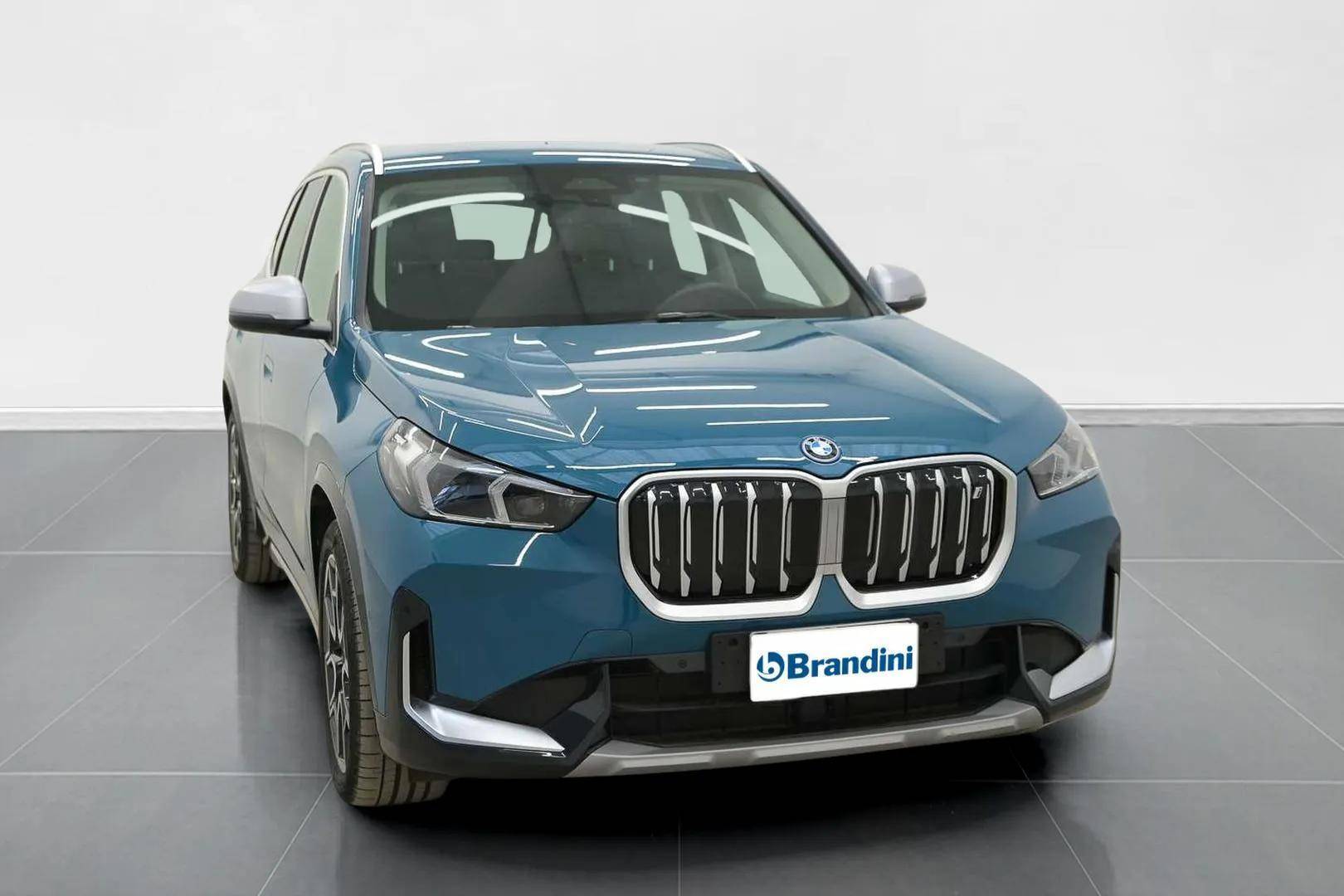 BMW iX1 - Foto 3