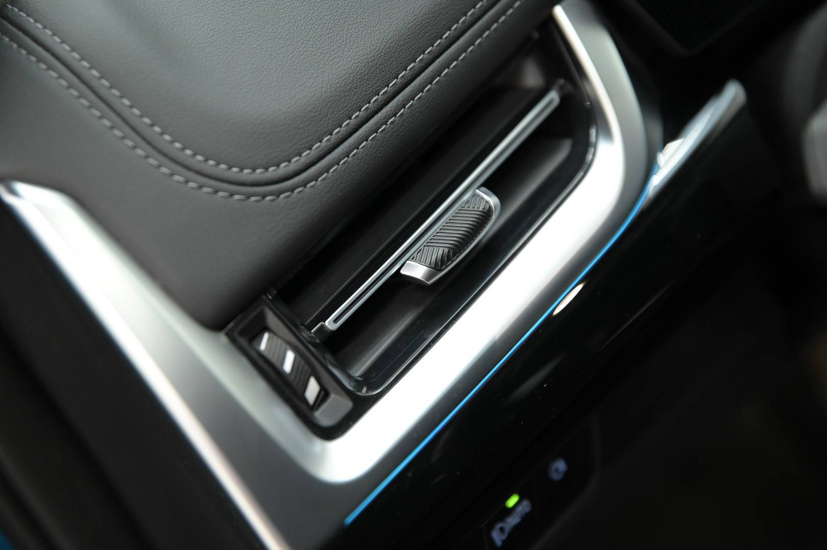 BMW iX1 - Foto 15