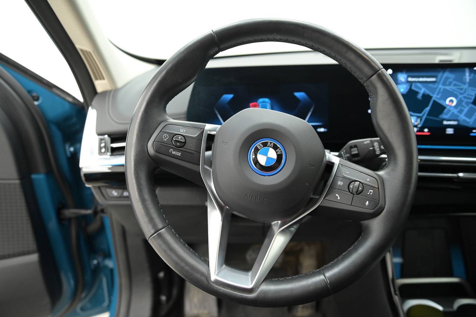 BMW iX1 - Foto 18