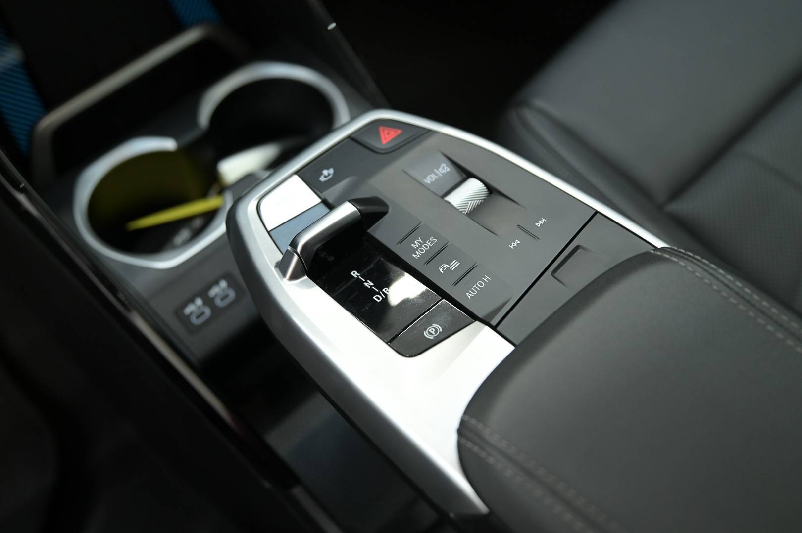 BMW iX1 - Foto 24