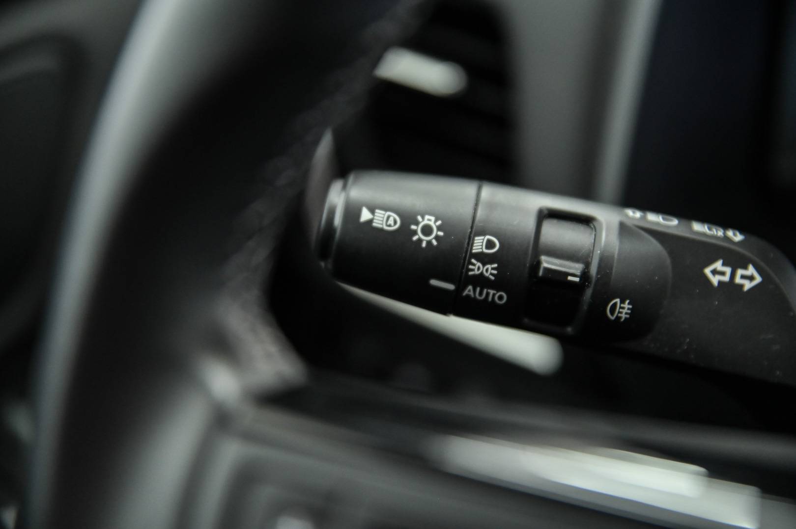 NISSAN Qashqai - Foto 18