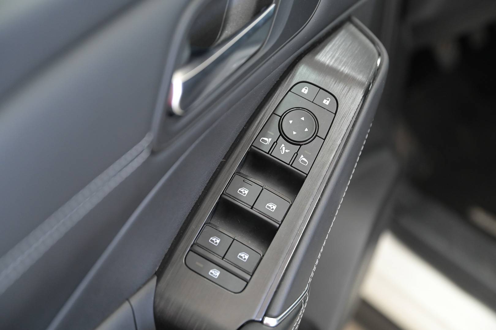 NISSAN Qashqai - Foto 10