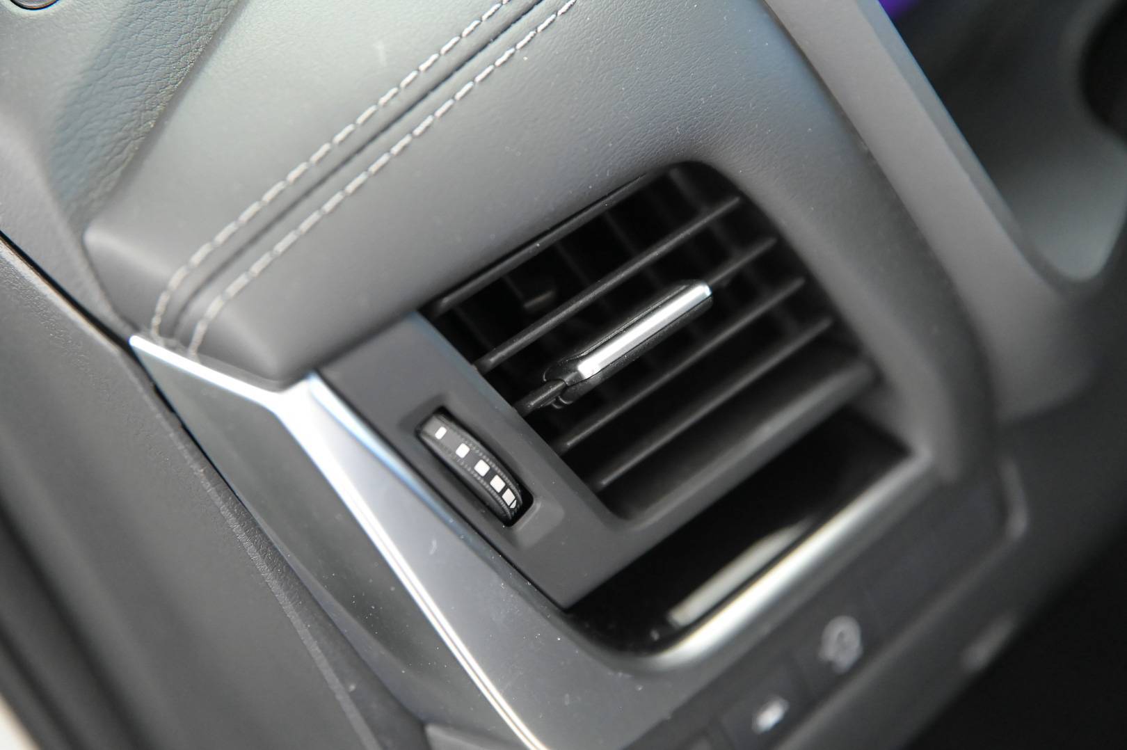 NISSAN Qashqai - Foto 11