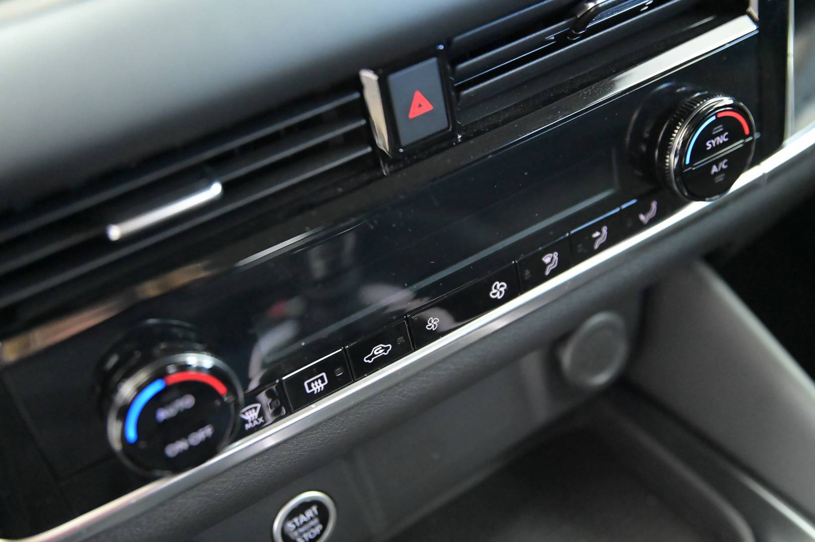 NISSAN Qashqai - Foto 22