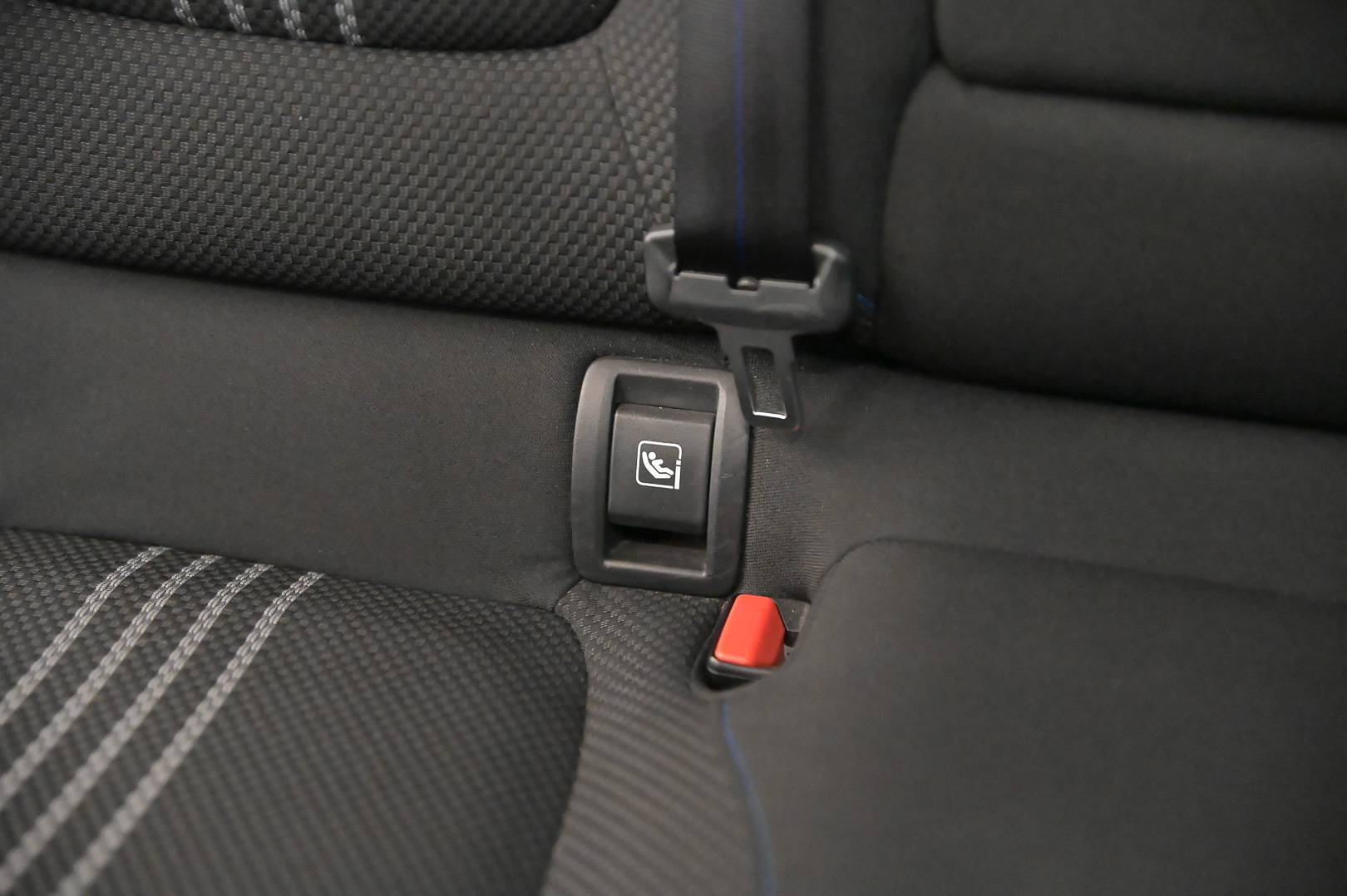 RENAULT Megane - Foto 25