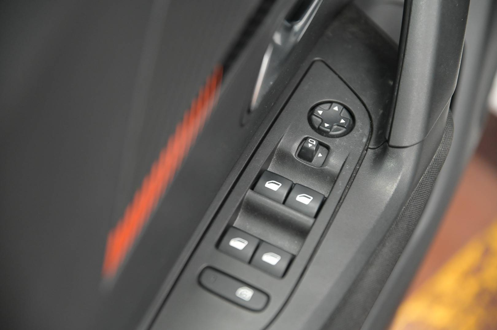 PEUGEOT 2008 - Foto 10
