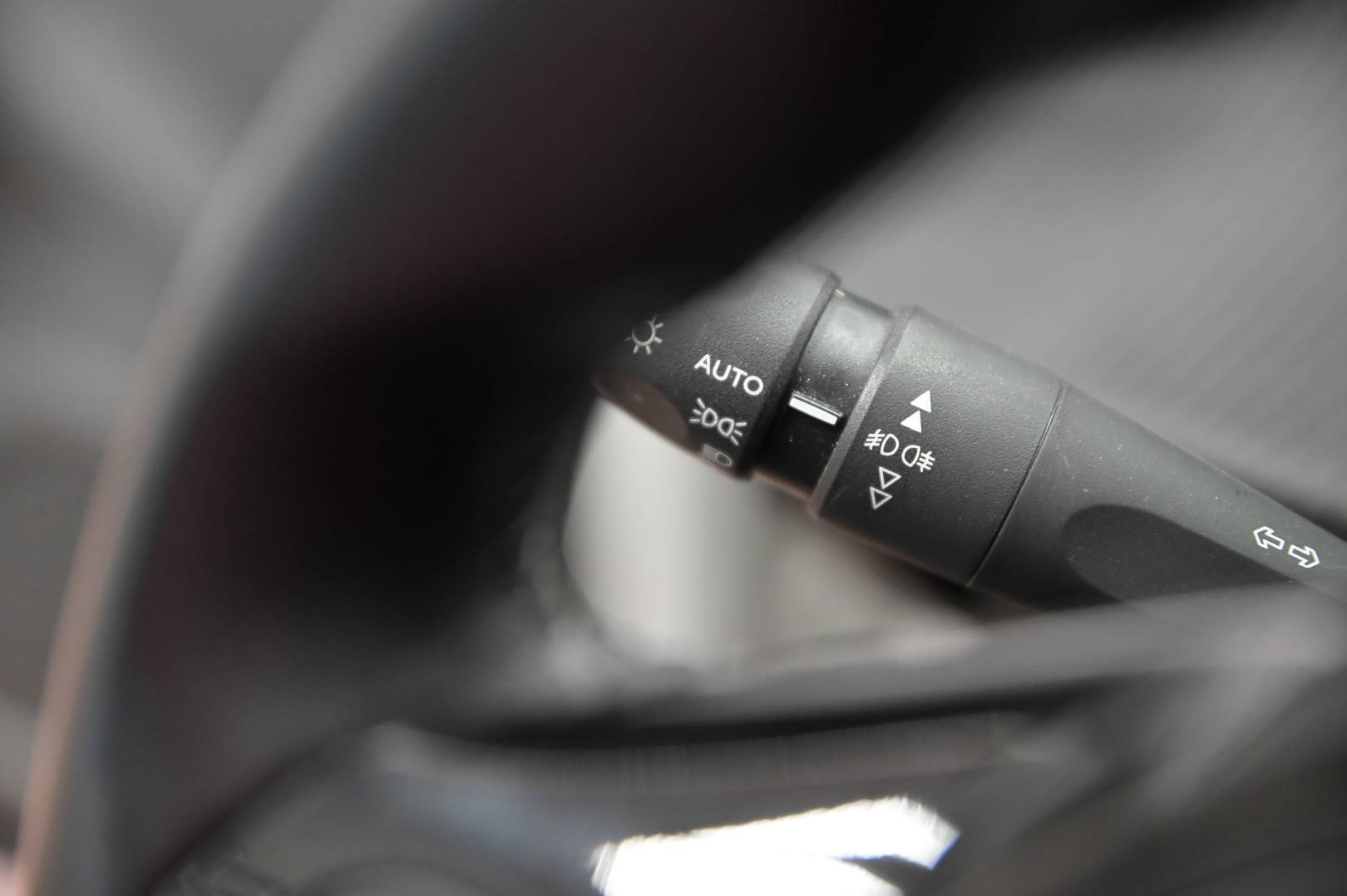 PEUGEOT 2008 - Foto 16