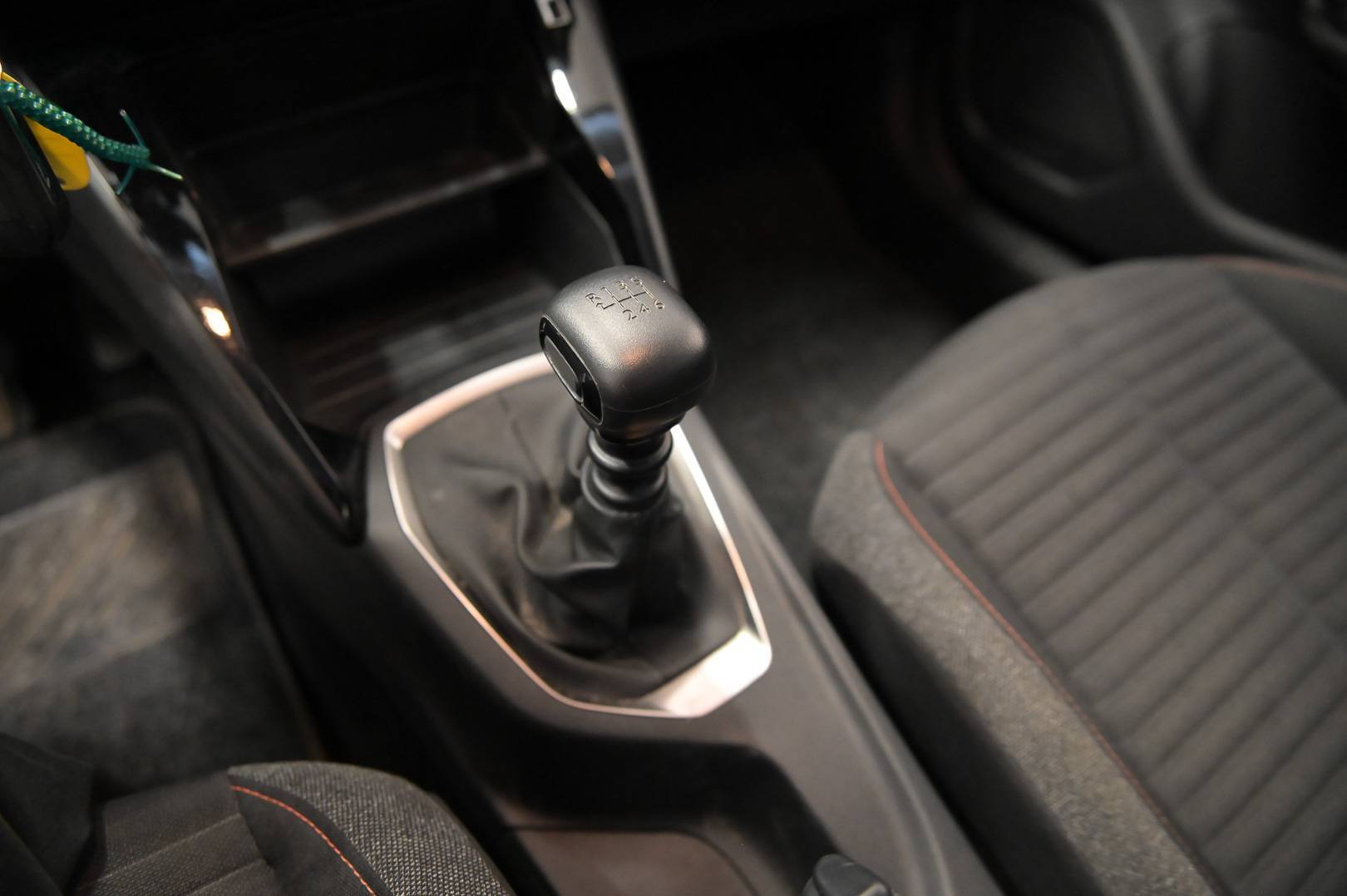 PEUGEOT 2008 - Foto 19