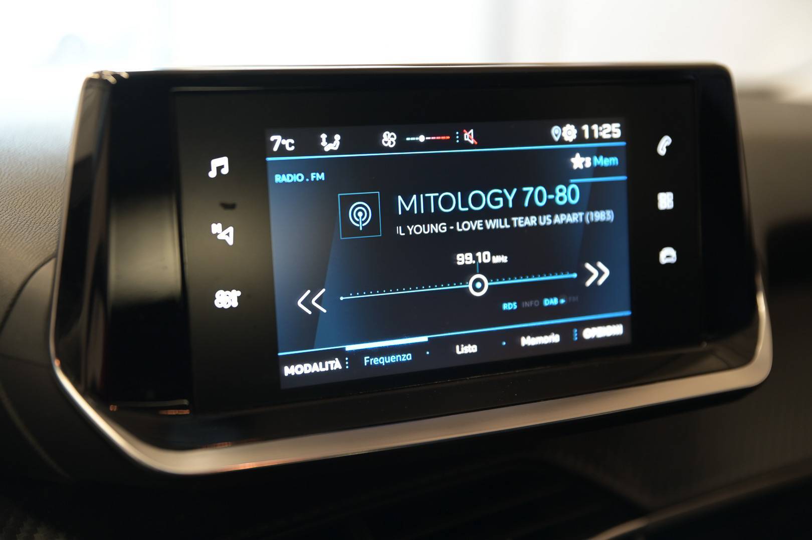 PEUGEOT 2008 - Foto 22
