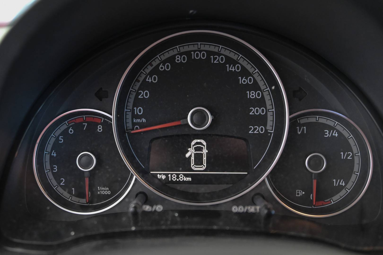 VOLKSWAGEN up! - Foto 12