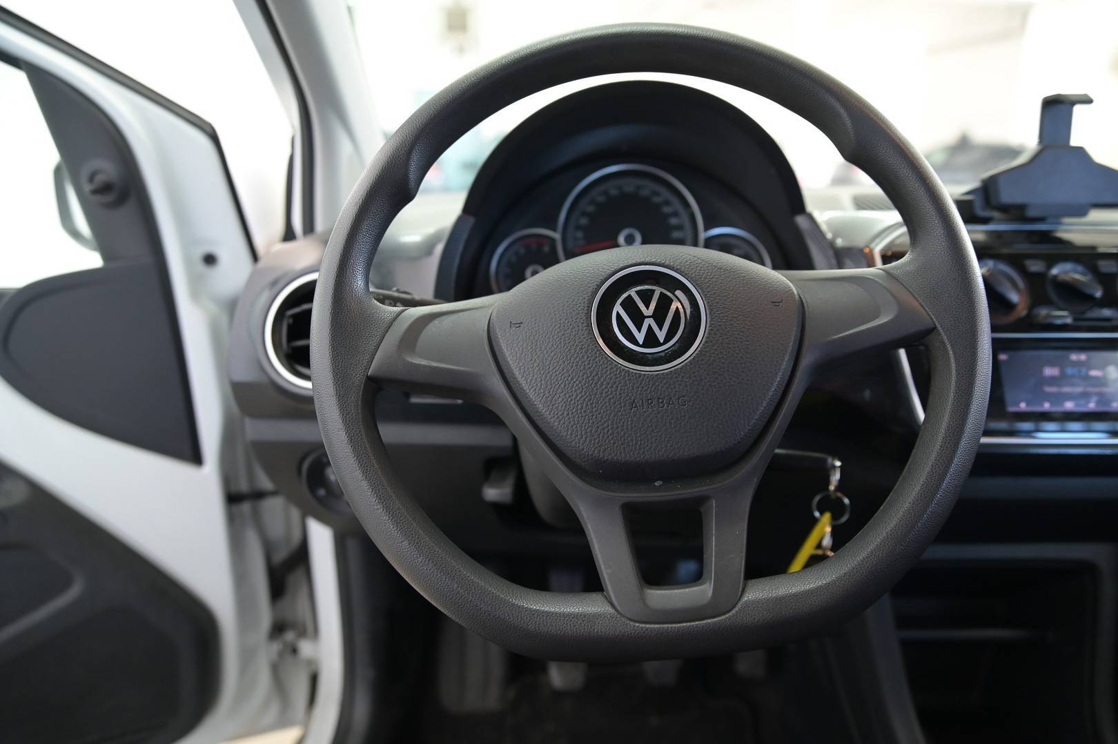 VOLKSWAGEN up! - Foto 21