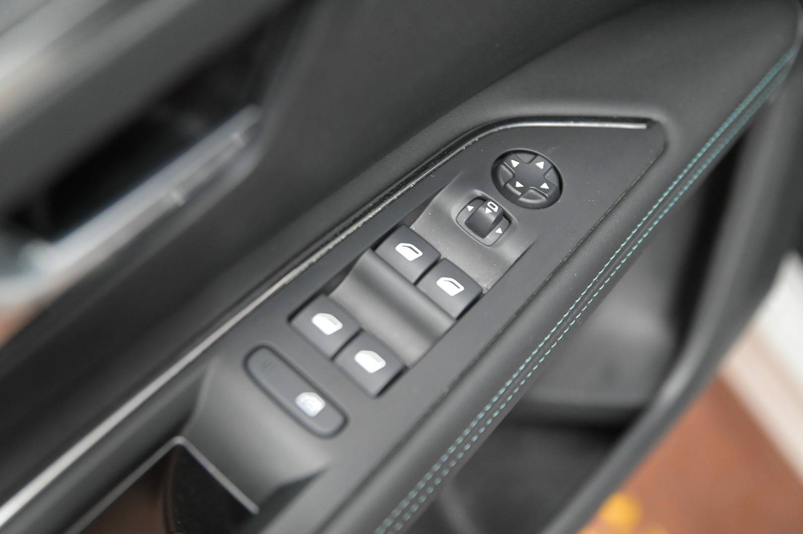 PEUGEOT 3008 - Foto 10