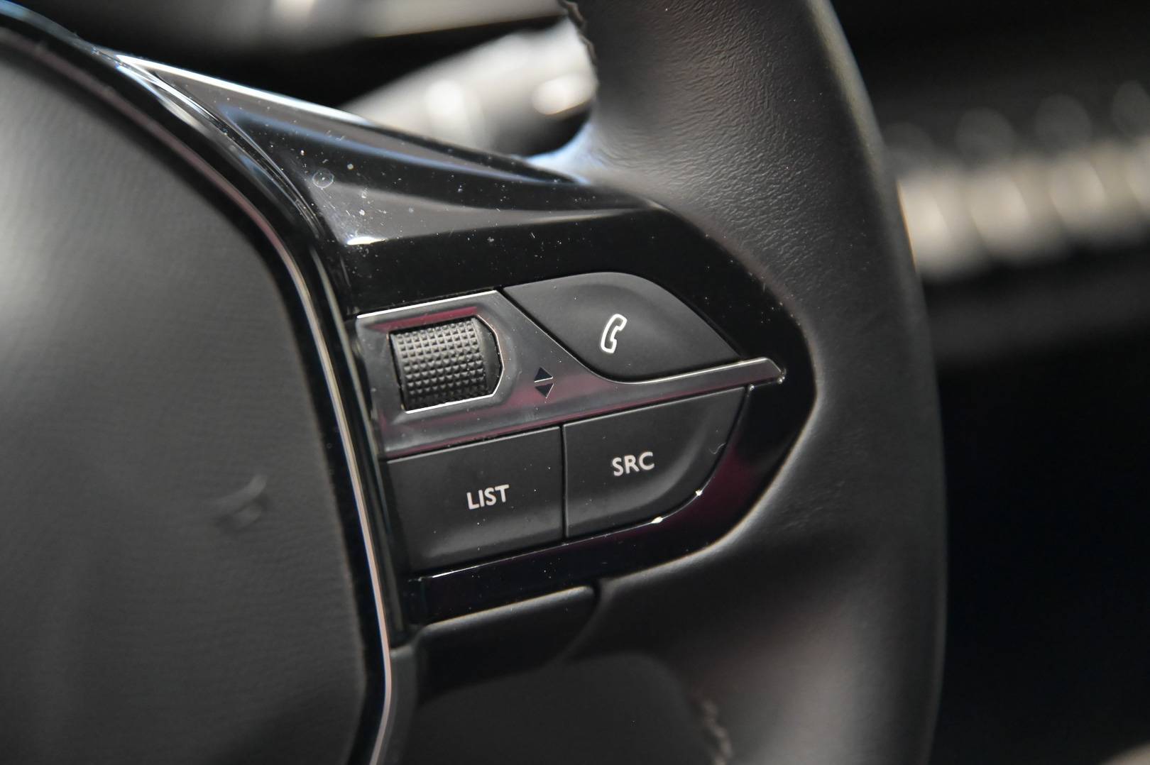 PEUGEOT 3008 - Foto 15