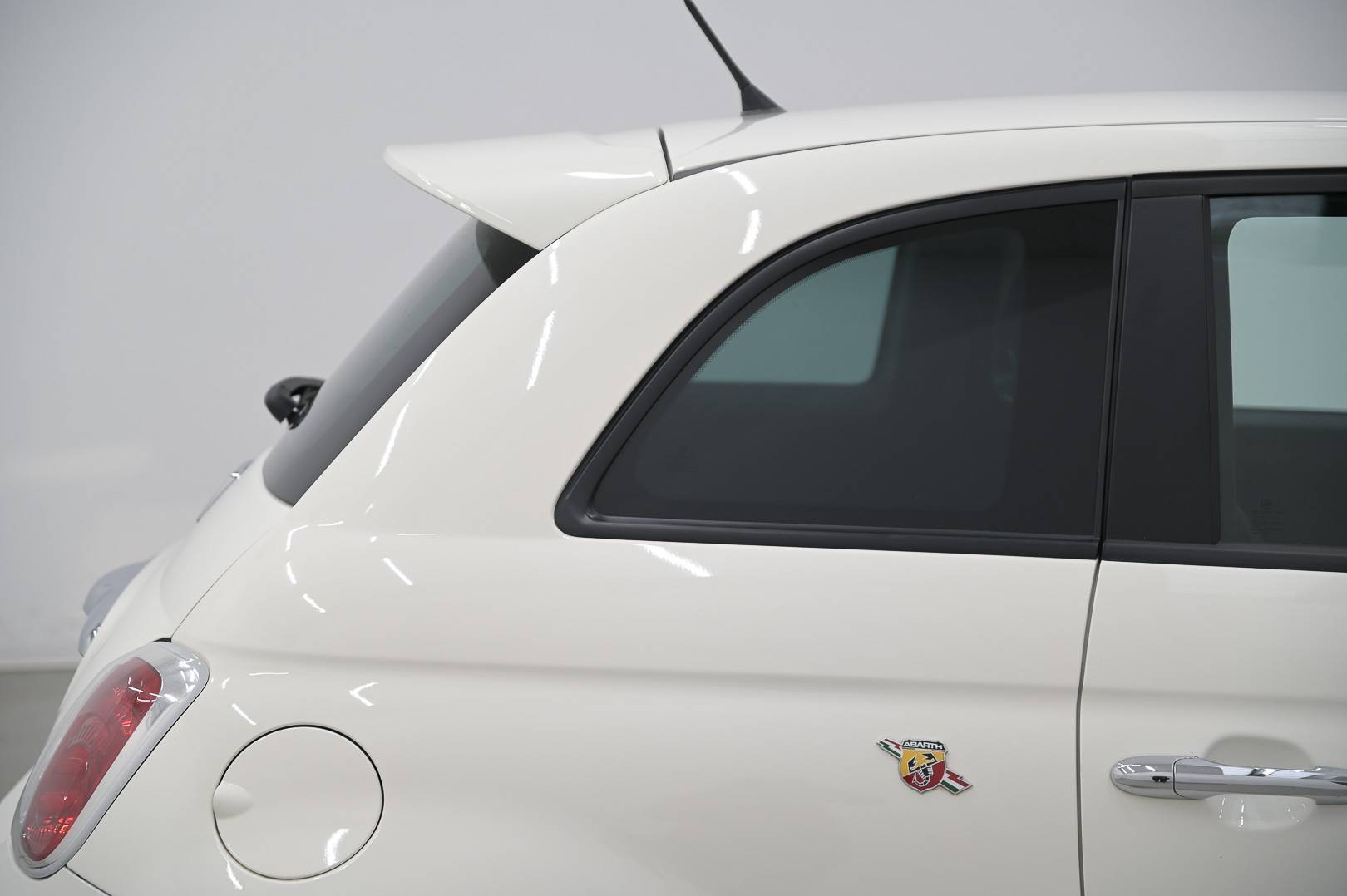 ABARTH 695C - Foto 8