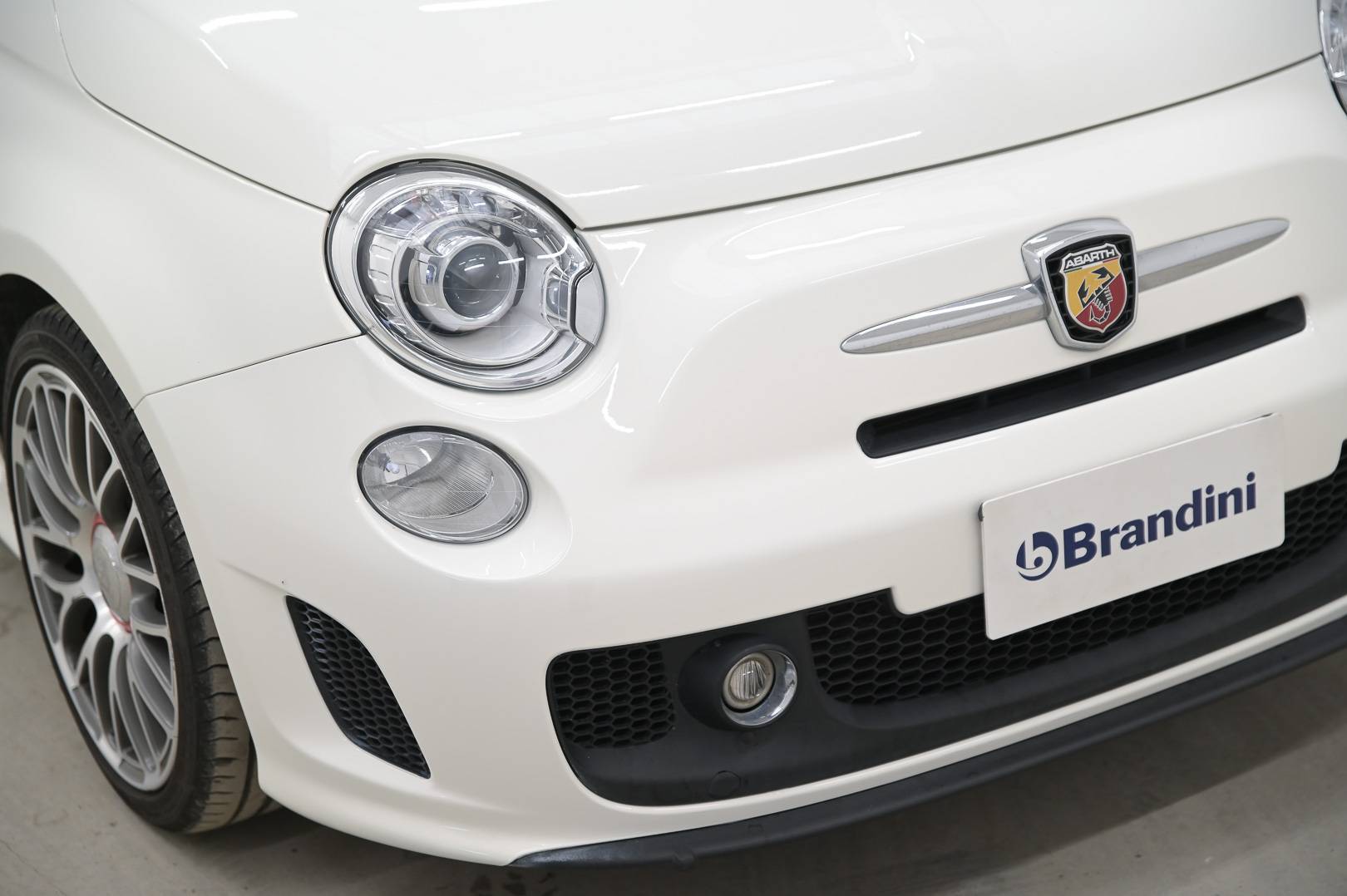 ABARTH 695C - Foto 11