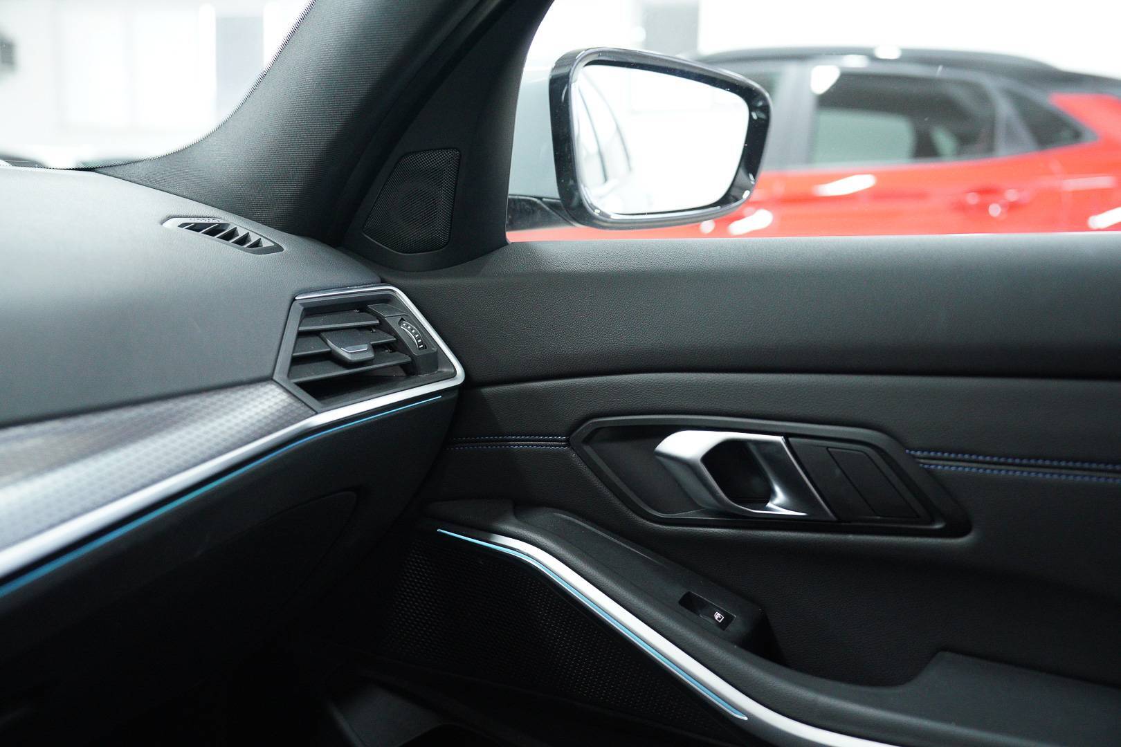 BMW Serie 3 Touring - Foto 22