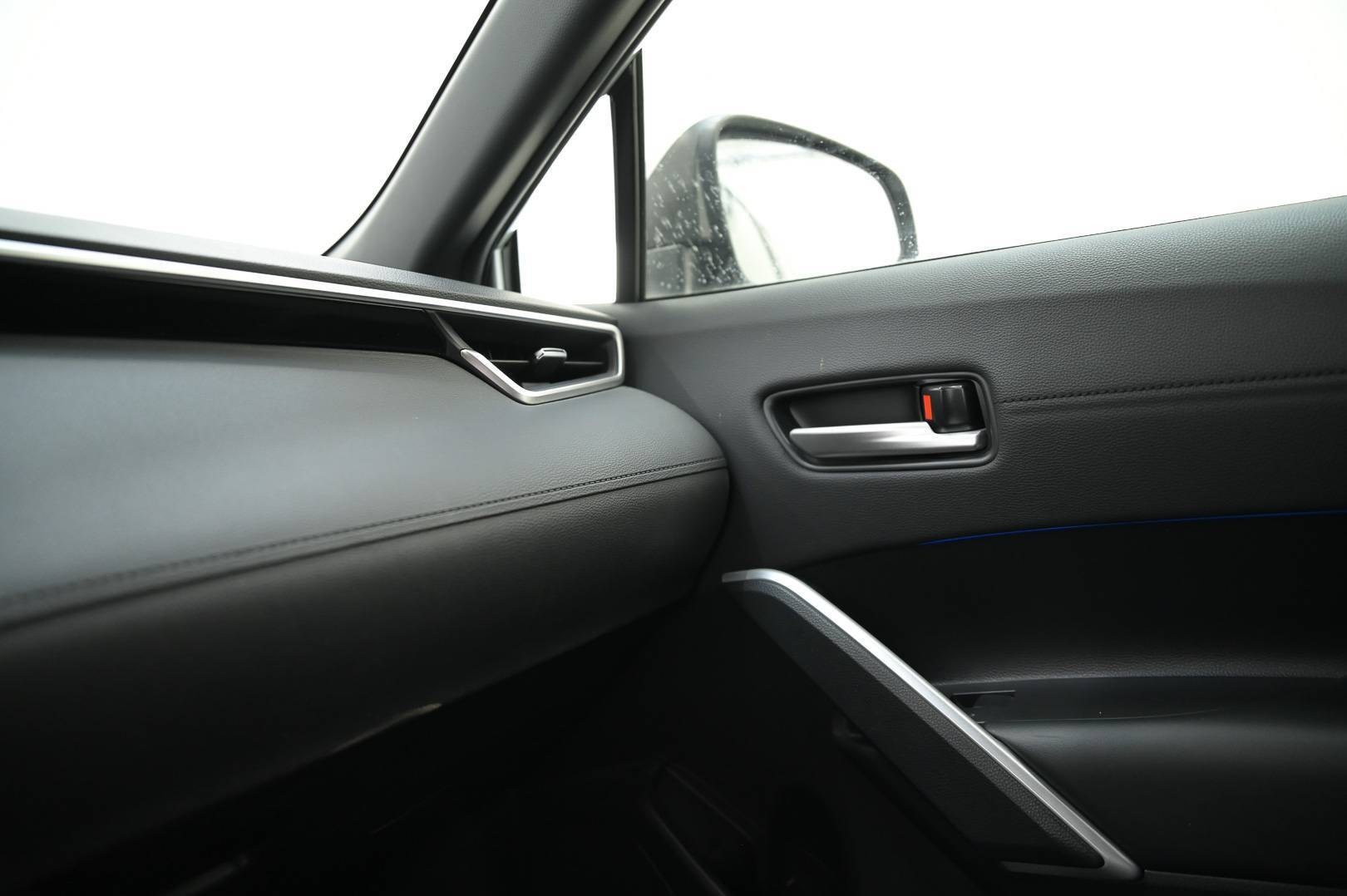 TOYOTA Corolla Cross - Foto 21