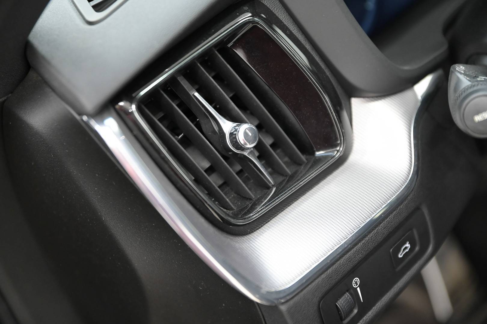 VOLVO XC60 - Foto 15