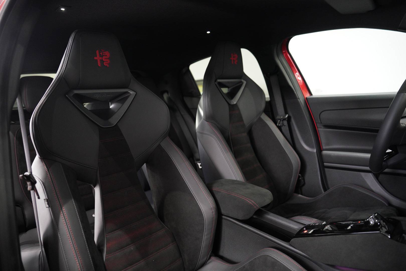 ALFA ROMEO Junior - Foto 22