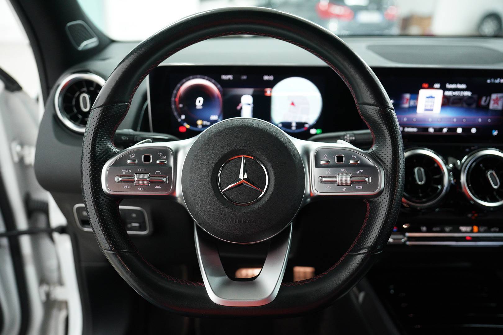 MERCEDES GLB - Foto 11