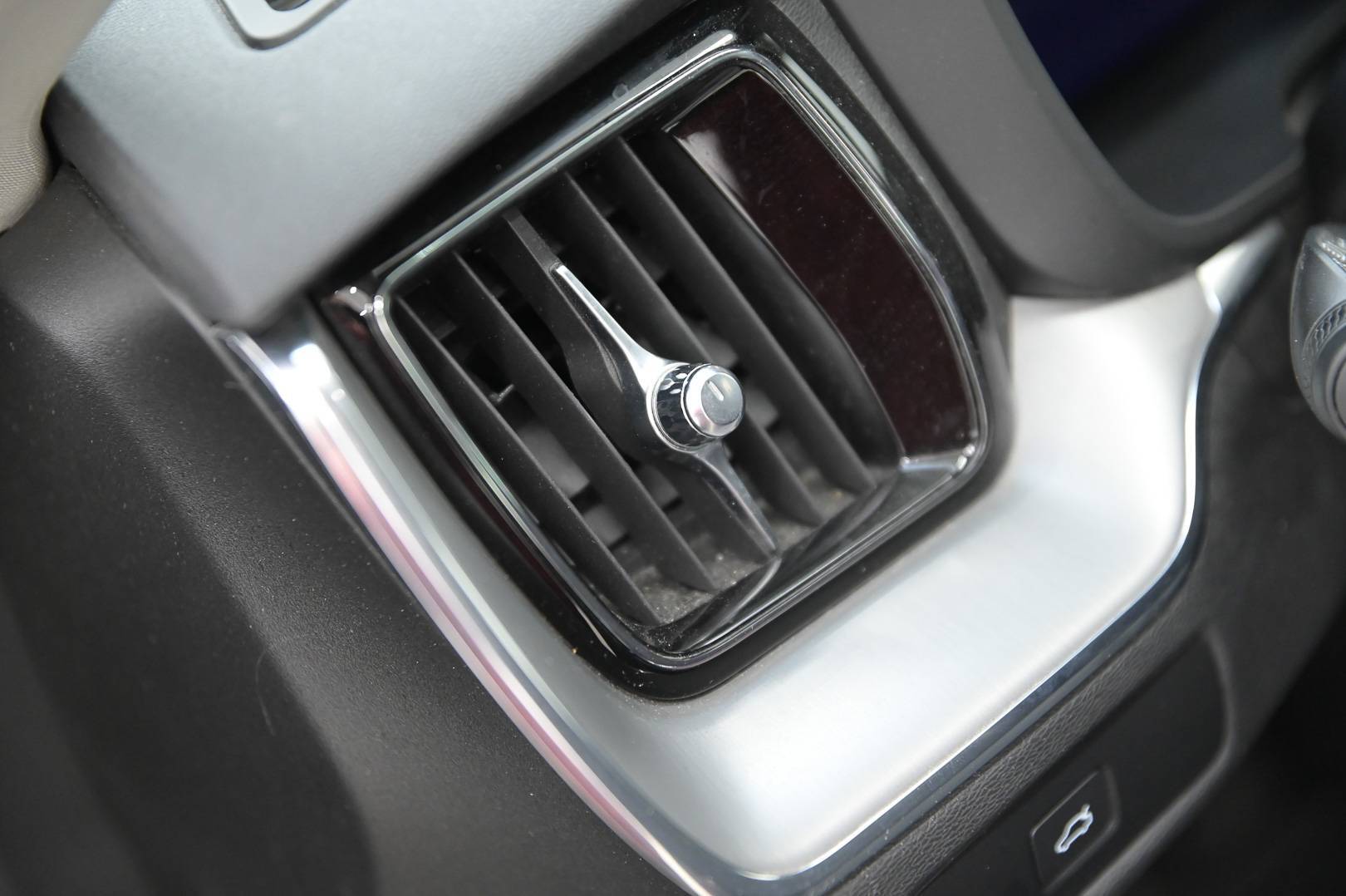 VOLVO XC60 - Foto 14