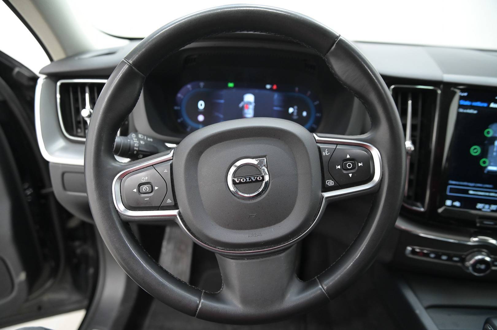 VOLVO XC60 - Foto 15