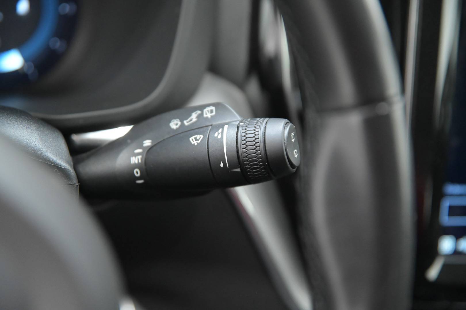 VOLVO XC60 - Foto 19