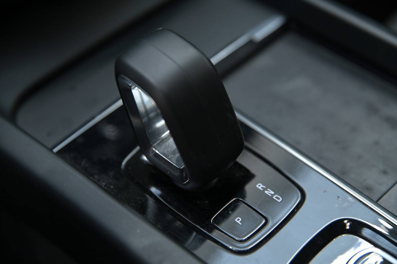 VOLVO XC60 - Foto 23