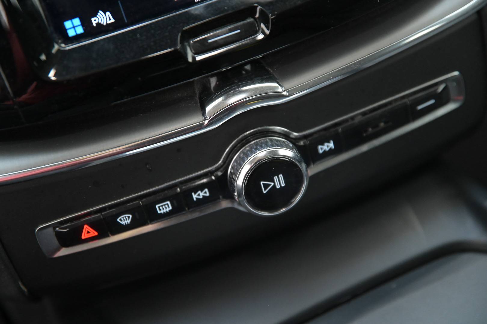 VOLVO XC60 - Foto 25
