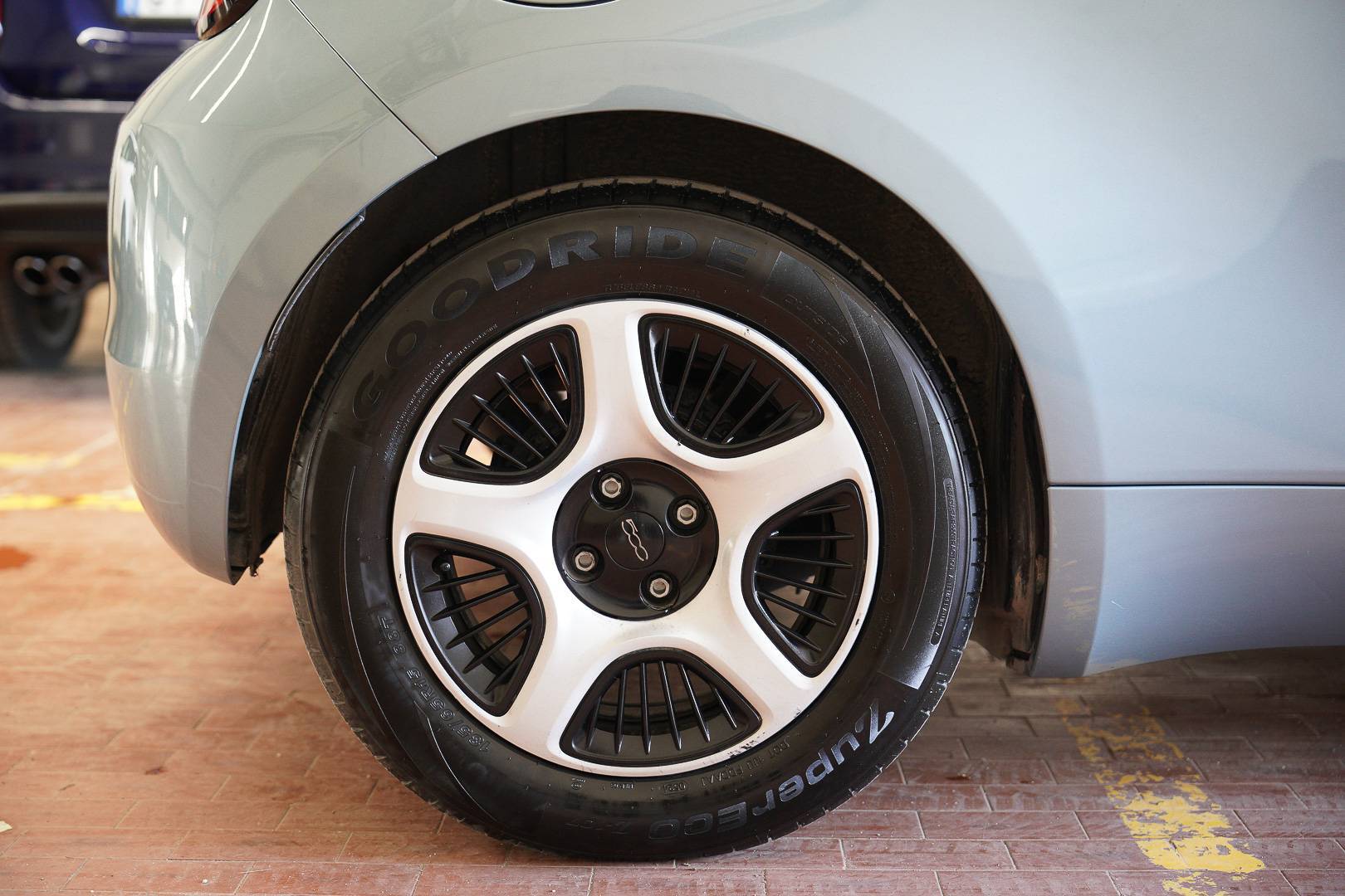FIAT 500e - Foto 7