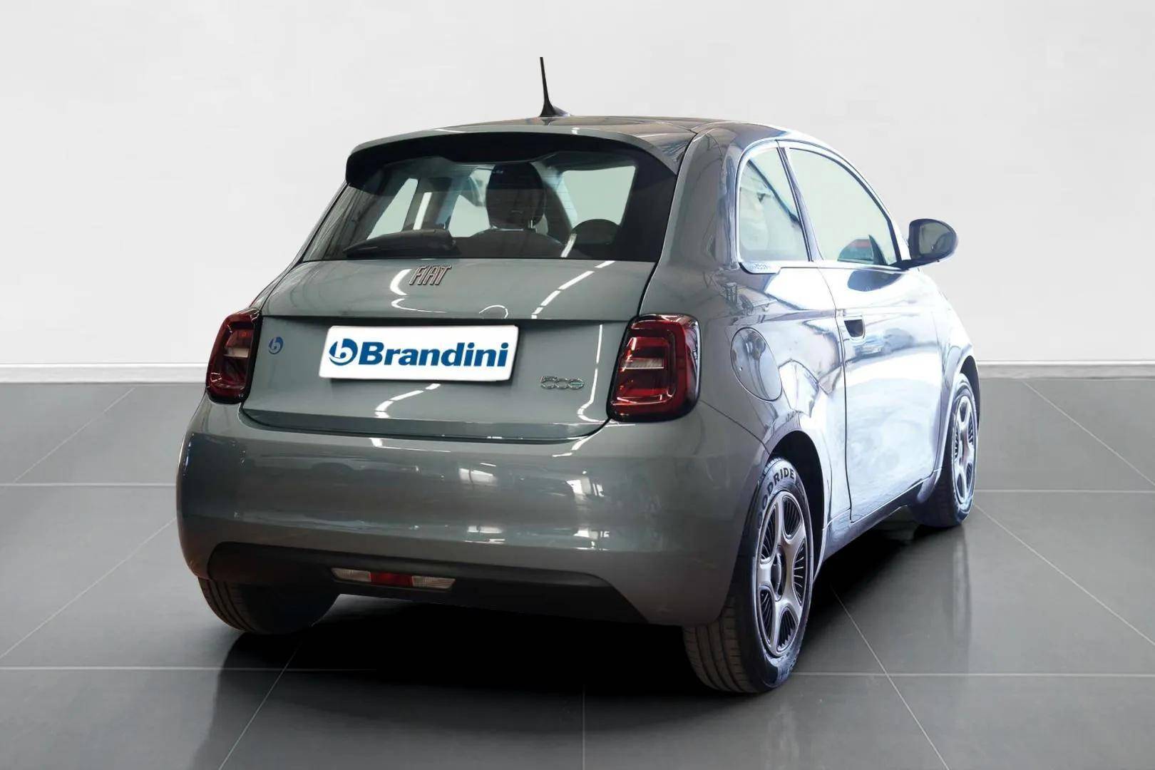 FIAT 500e - Foto 8